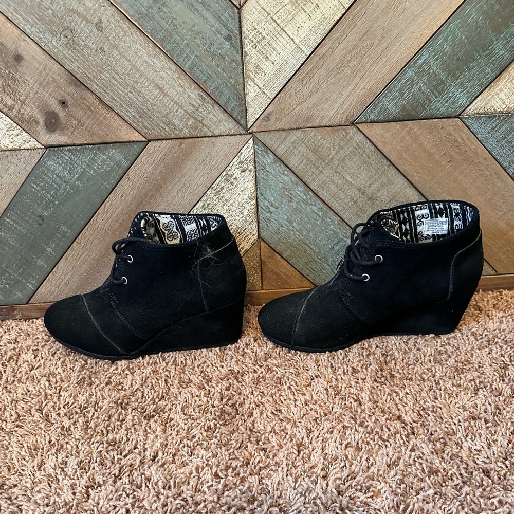 Tom’s wedge black boots. Size 7.5